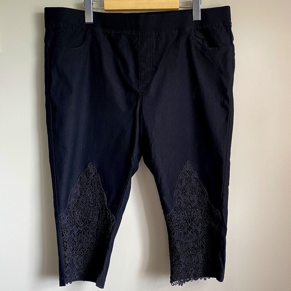 Moffi Women's Black Pull On Stretchy Capri‎ Pants with Lace Accents Size XXL - Picture 1 of 11